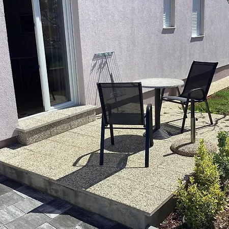 Appartamento With Parking Space - 25220 *